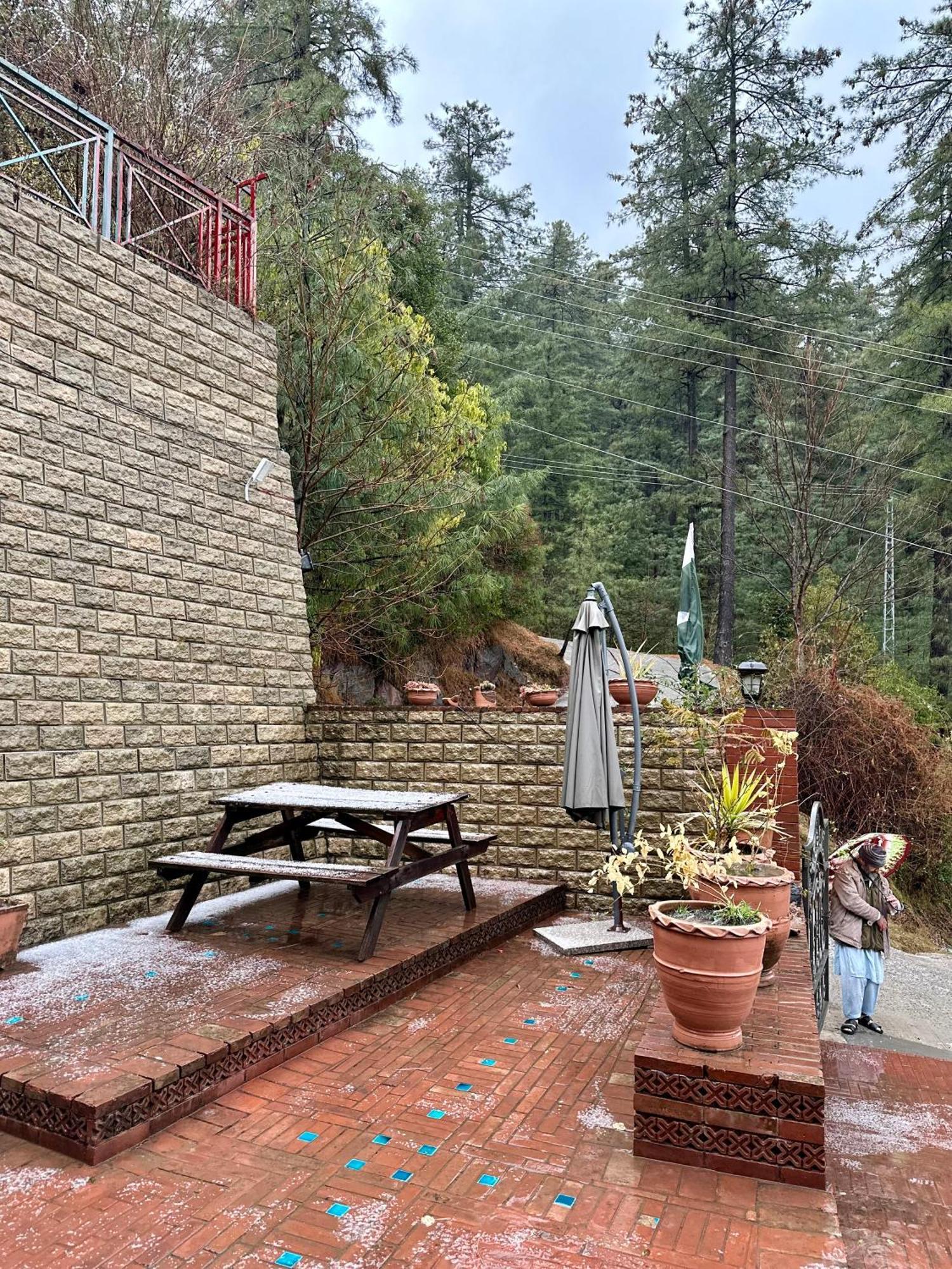 Sarah'S Lodge 穆里 外观 照片