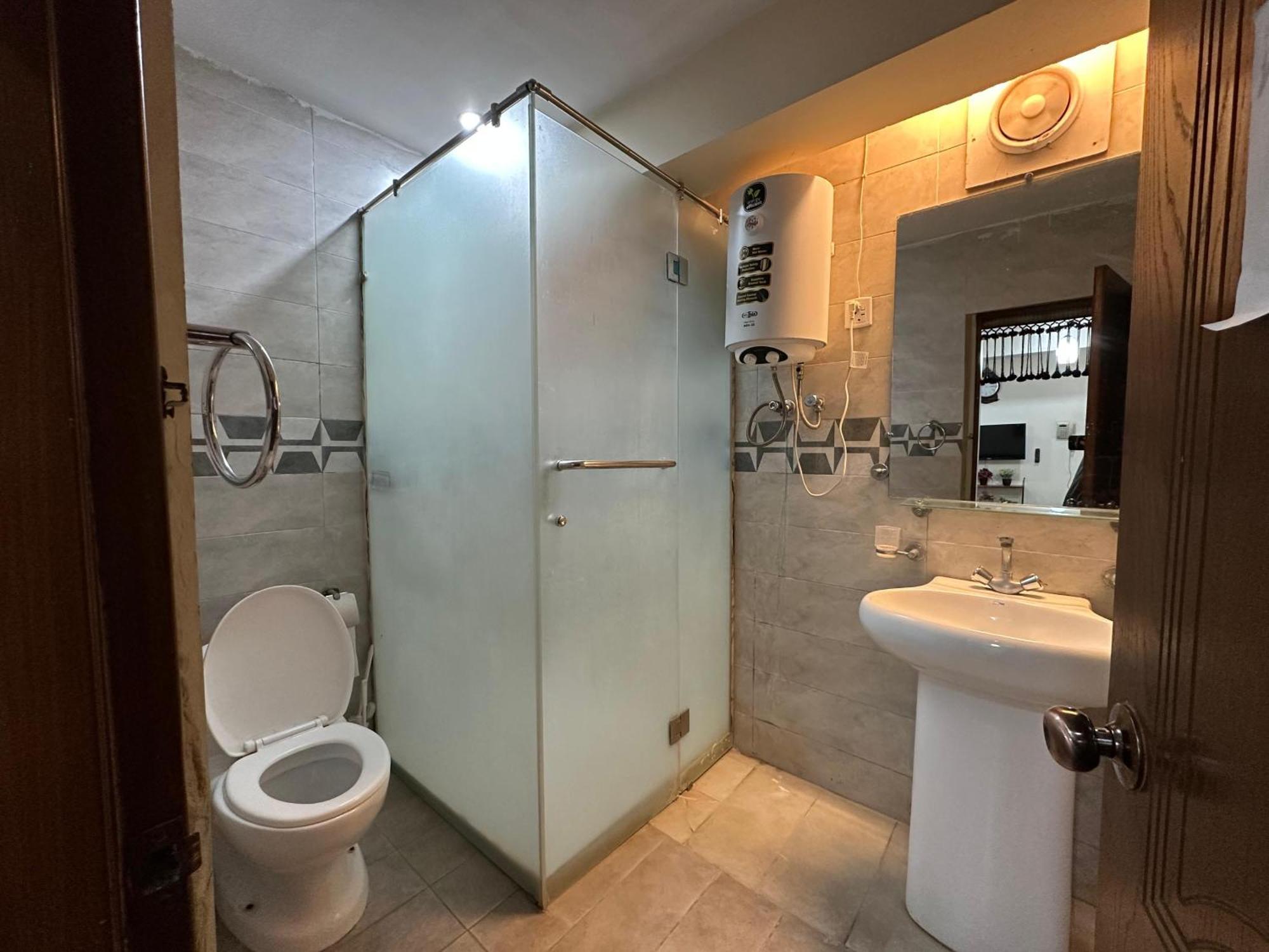 Sarah'S Lodge 穆里 外观 照片