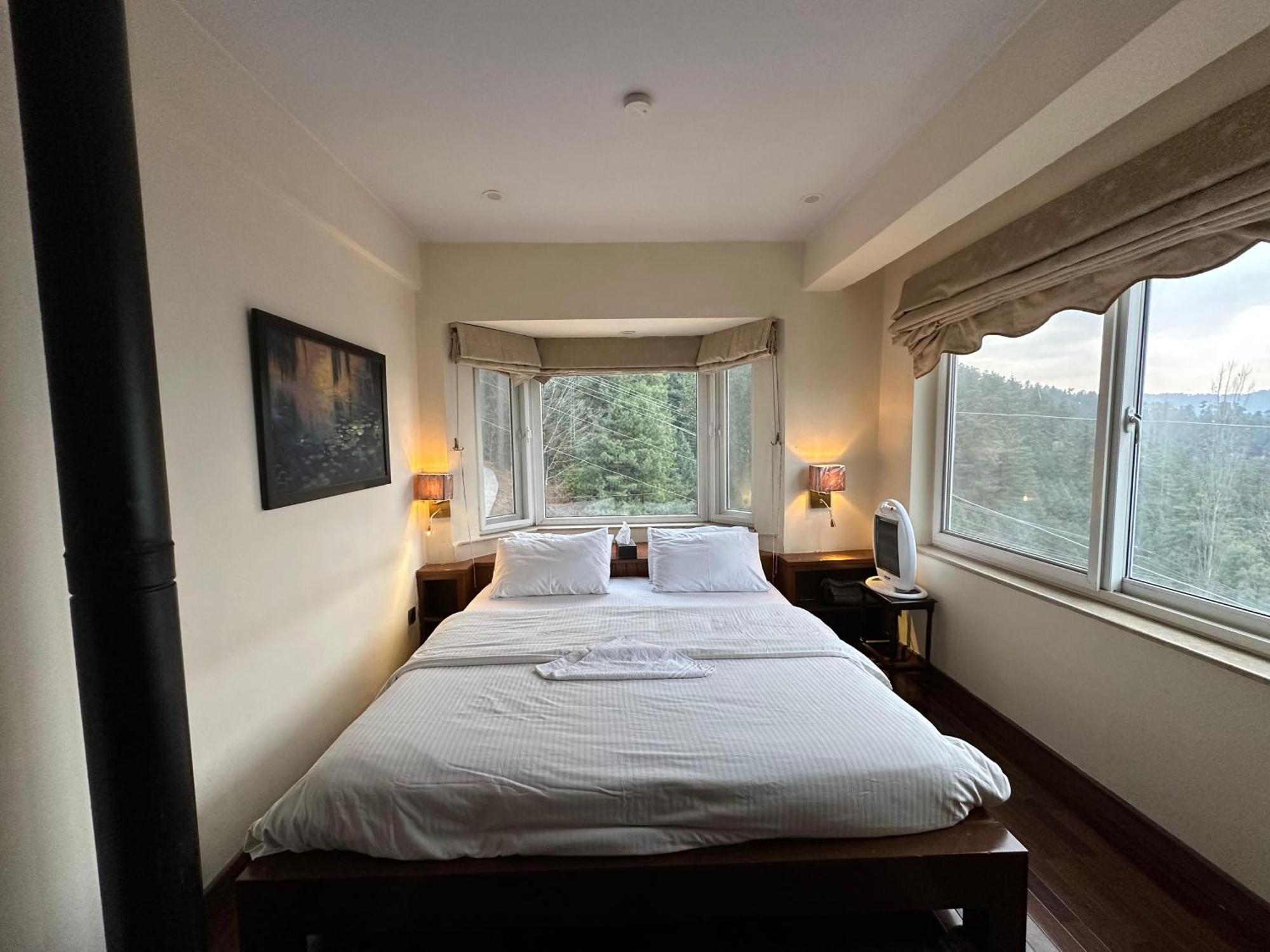 Sarah'S Lodge 穆里 外观 照片
